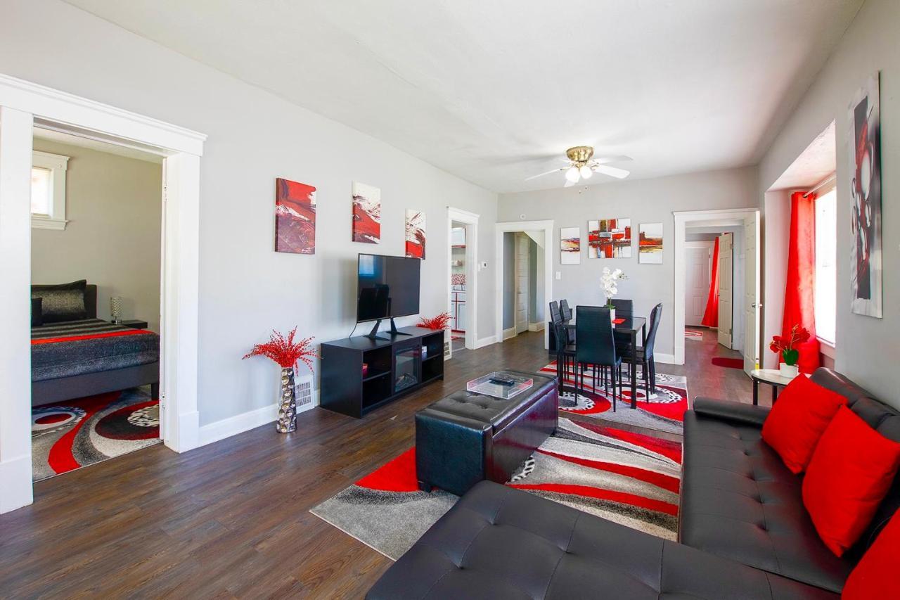 The Rubi Lounge - Spacious Brooklyn Centre Modern Escape Near Downtown With Parking, 300Mb Wifi & Self Check-In Кливленд Экстерьер фото