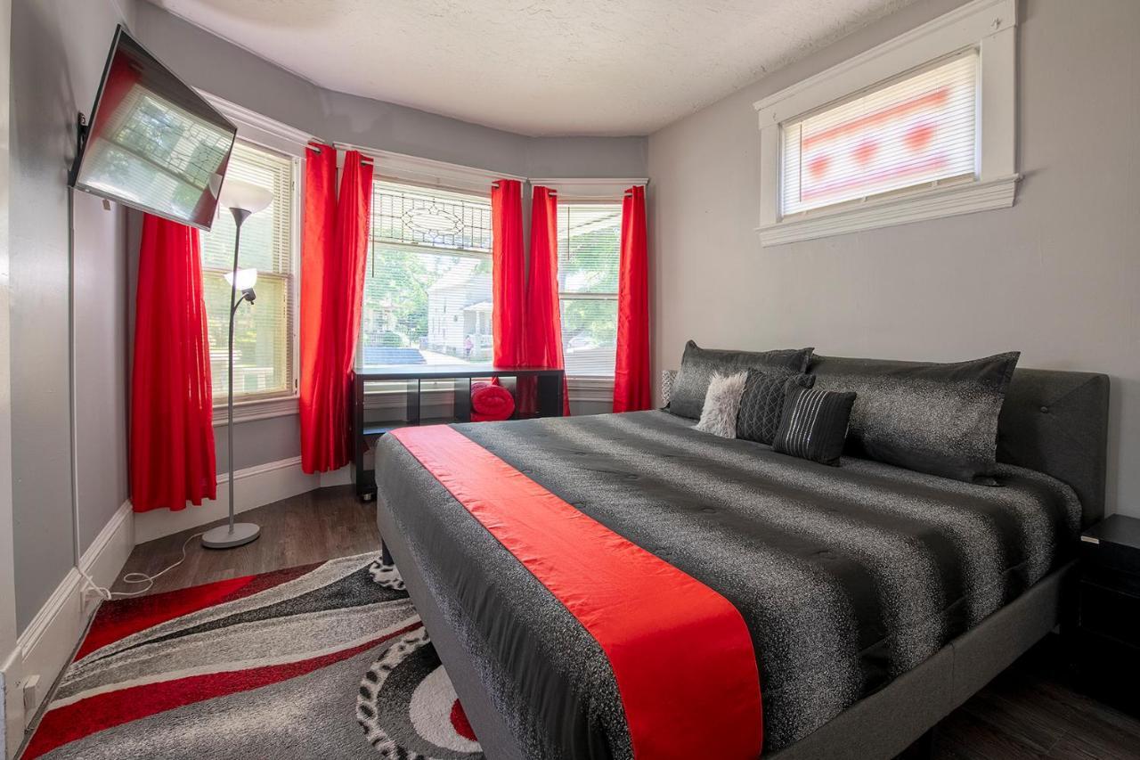 The Rubi Lounge - Spacious Brooklyn Centre Modern Escape Near Downtown With Parking, 300Mb Wifi & Self Check-In Кливленд Экстерьер фото
