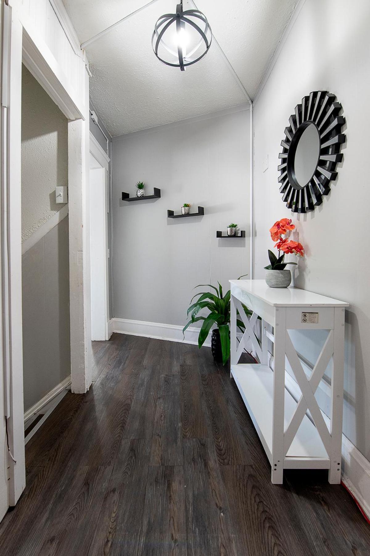 The Rubi Lounge - Spacious Brooklyn Centre Modern Escape Near Downtown With Parking, 300Mb Wifi & Self Check-In Кливленд Номер фото